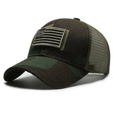 Gorra de béisbol con malla trasera y bandera
