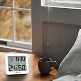 Reloj digital de mesa con temperatura y humedad