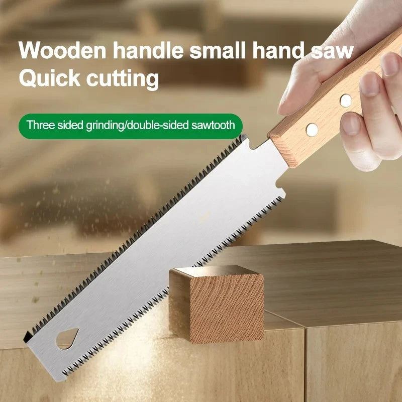 Serrucho japonés con mango de madera